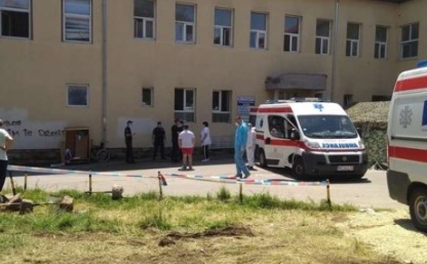 Novi Pazar: Umrlo pet osoba, tri zaražene bebe hitno prebačene za Beograd
