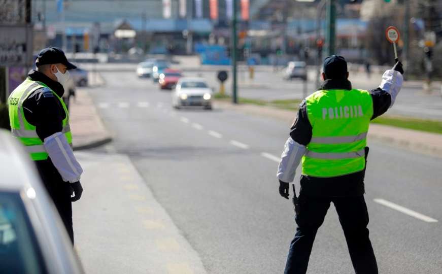 Policijski službenik u Sarajevu pozitivan na COVID-19