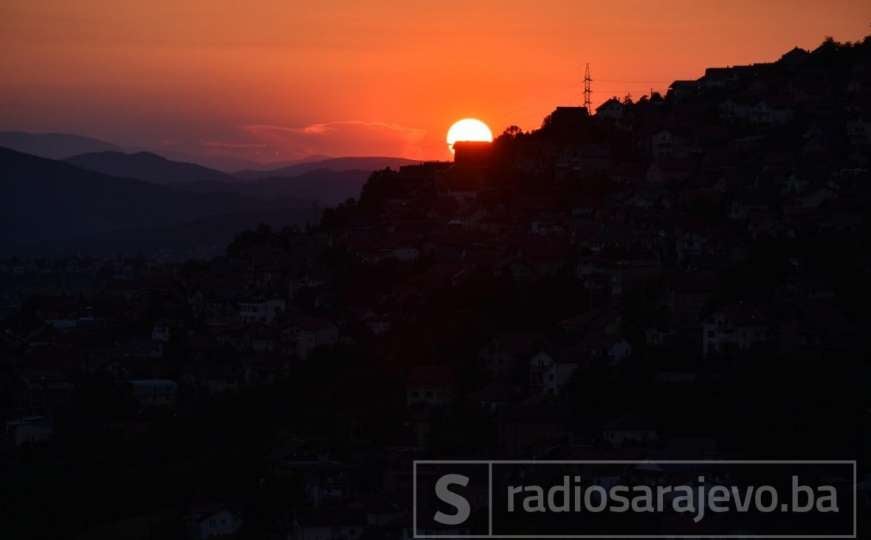 Magičan zalazak sunca iznad Sarajeva: Uživajte! 