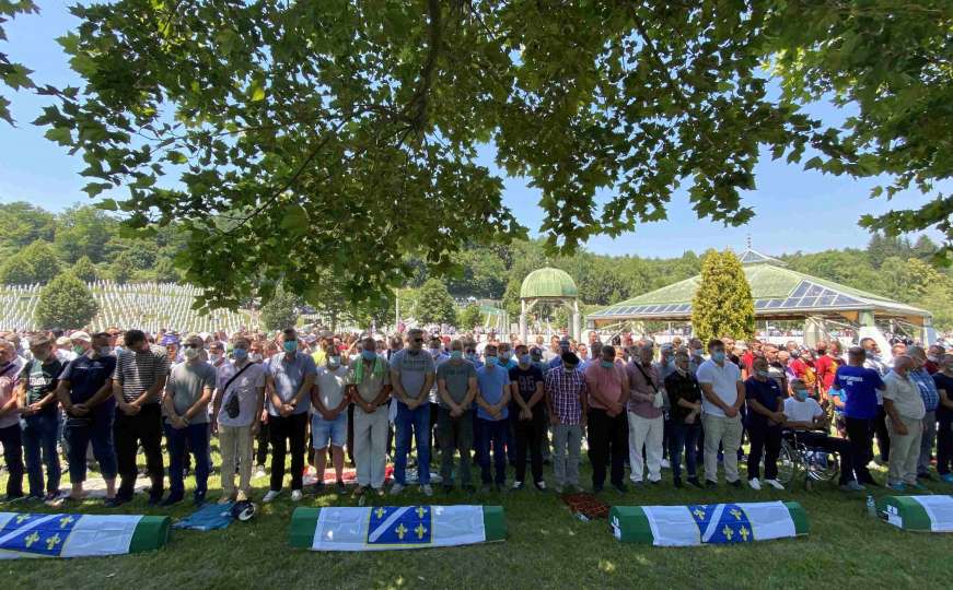 Počela dženaza za devet žrtava genocida u Srebrenici  