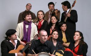 Kad duša čežnjom procvili: Pušenje, Arabeske i "Kad procvatu behari"