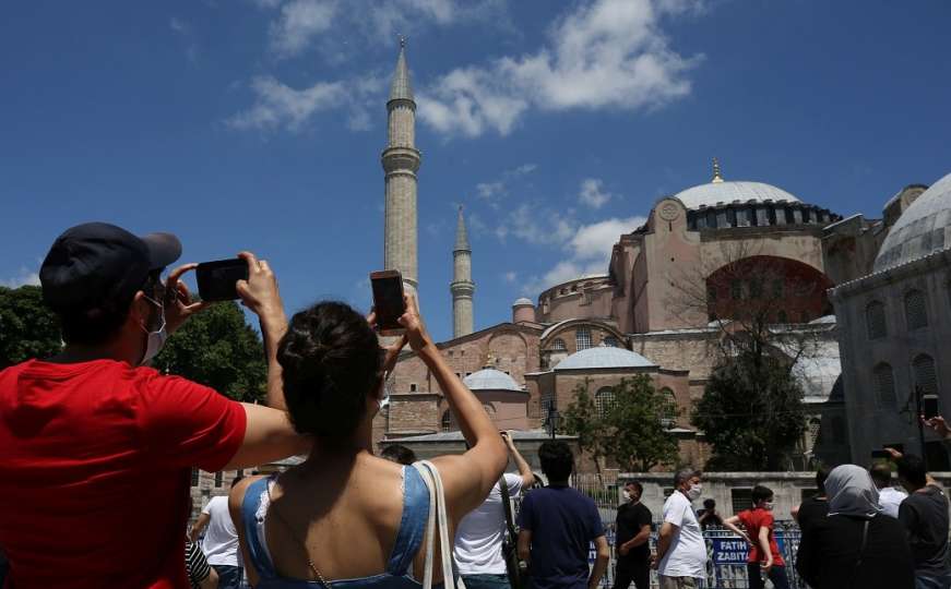 "Odgovoriti na Erdoganovu uvredu": Grčka traži sankcije za Tursku zbog Aja Sofije