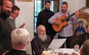 Irineju pjevali o "srpskoj Podgorici" i "odbrani svetinja od Miraša i Mila"