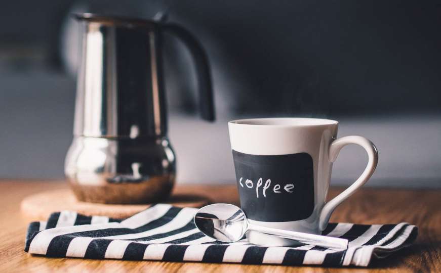 Je li preporučljivo piti kafu prije doručka?
