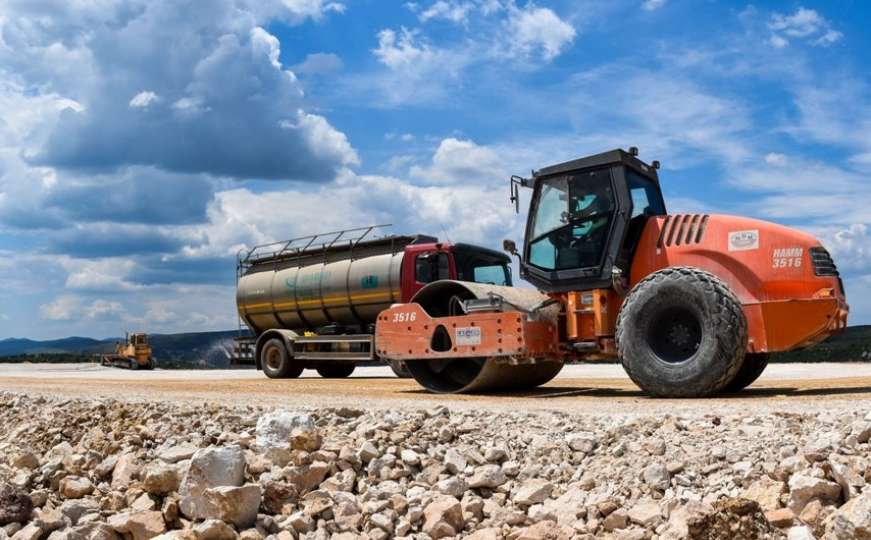 Hercegovina: Pogledajte kako teku radovi na autoputu ka moru