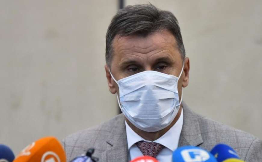 Pogoršano mu stanje: Premijer Fadil Novalić prebačen u bolnicu