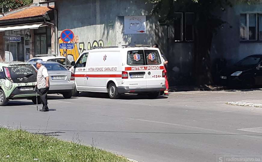 Saobraćajna nesreća u Sarajevu, na terenu Hitna pomoć...