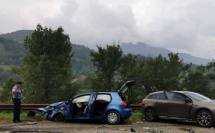 Nova nesreća na bh. cestama: Četiri osobe prevezene u bolnicu 