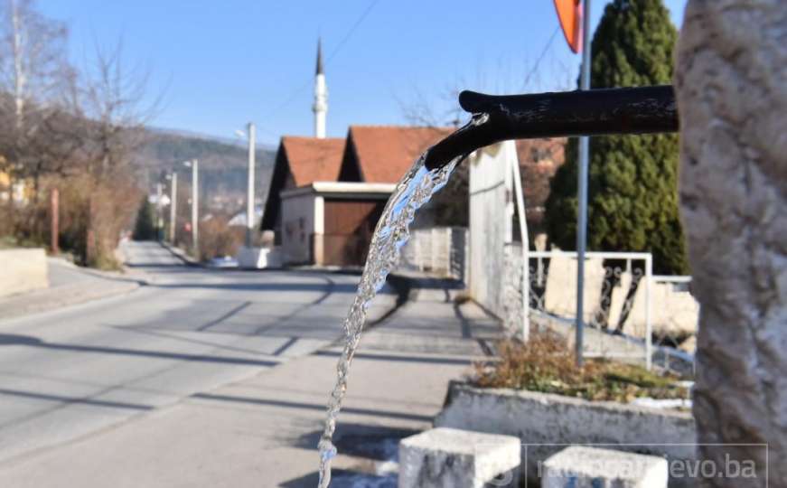 Vodovod popravlja kvarove: Sarajevske ulice bez vode