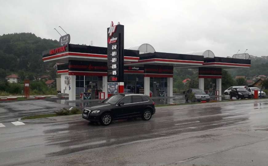 I. Sarajevo: Maskirani razbojnici uz prijetnju pištoljem opljačkali benzinsku pumpu