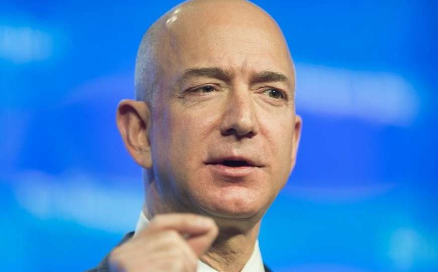 Jeff Bezos za samo jedan dan zaradio 22 milijarde KM