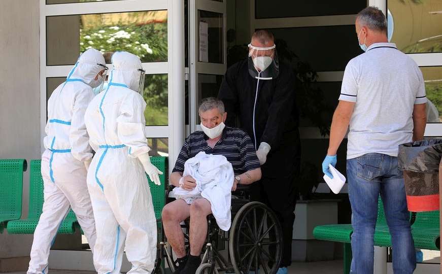U Srbiji više od 400 novozaraženih, koronavirus odnio još 10 života 