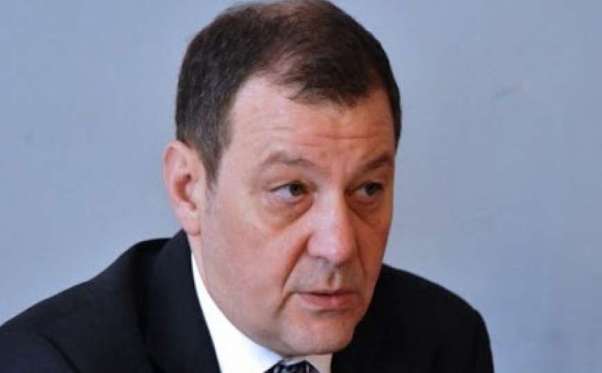 Rusmir Mesihović podnio ostavku na mjesto ministra