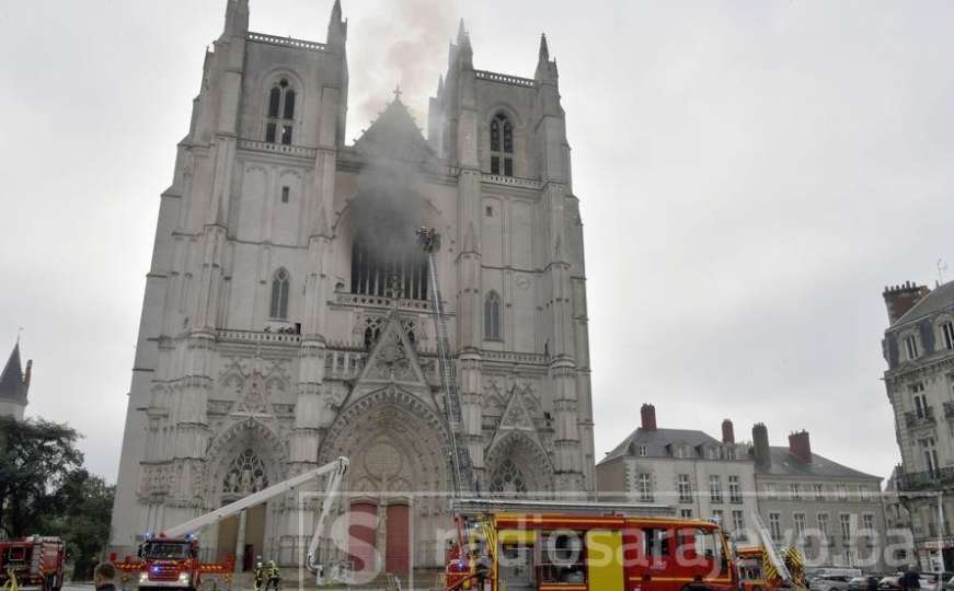 Volonter priznao da je podmetnuo požar u katedrali u Nantesu