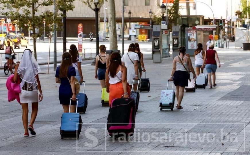 Bitka za turiste u Europi: Španci žele turistima platiti testiranje
