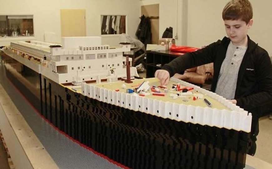 Fascinantno: Dječak napravio najveću repliku Titanica - od Lego kockica