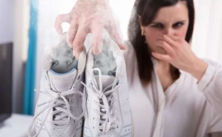 Kako da se riješite neprijatnog mirisa cipela