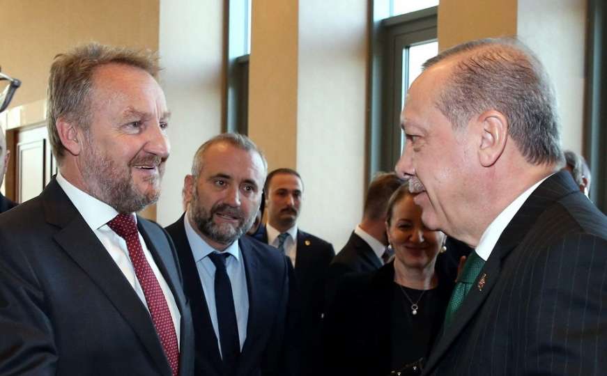 Erdogan čestitao Kurban-bajram Izetbegoviću i svim muslimanima u BiH