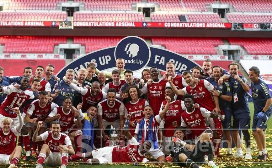 Arsenal i Kolašinac preokretom do trijumfa u finalu FA kupa