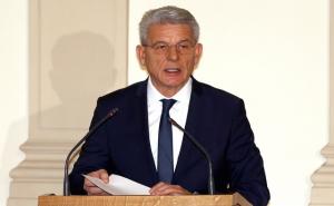 Džaferović pozvao Milanovića da odustane od uručivanja odlikovanja Jeliću