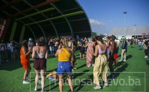 Medicinari u BiH: Svi koji se zaraze u kafani i na zabavi neka sami plate liječenje