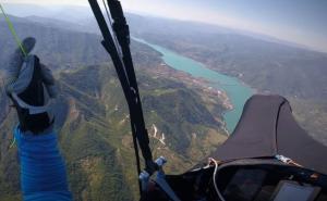 Krenuo s Bjelašnice: Pogledajte let paraglajderom od Sarajeva do Mostara