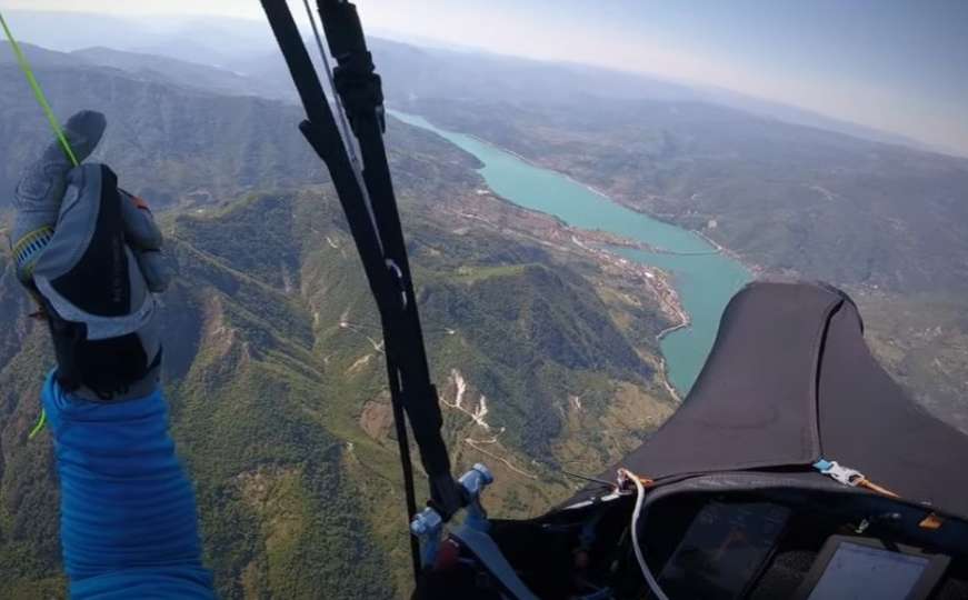 Krenuo s Bjelašnice: Pogledajte let paraglajderom od Sarajeva do Mostara
