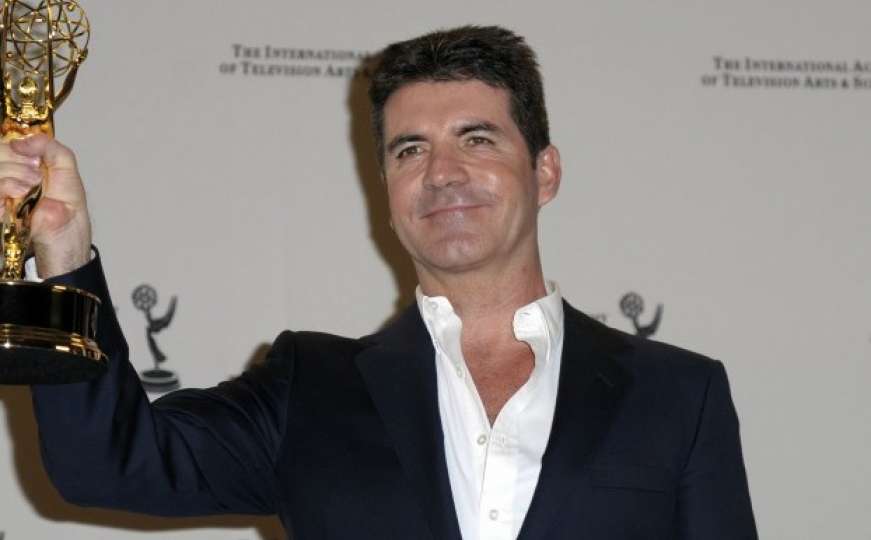 Popularni Simon Cowell hitno hospitaliziran