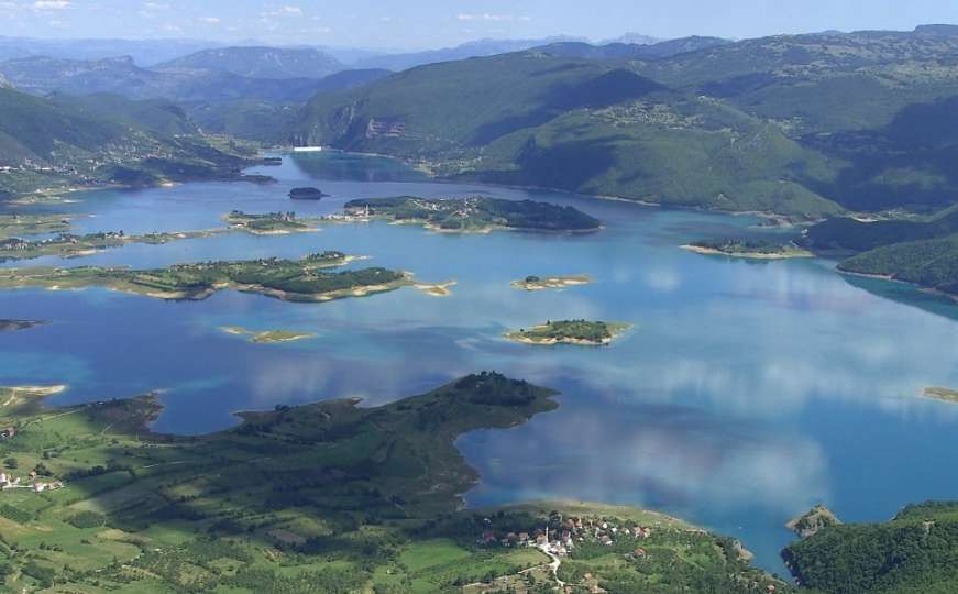 Upoznajte ljepote BiH: Ramsko jezero ostavlja bez daha, morate ga posjetiti