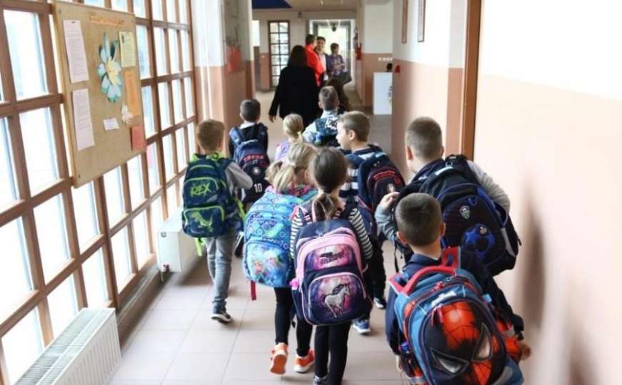 Kanton u BiH otvara škole: Učenici u klupe, studenti na fakultete