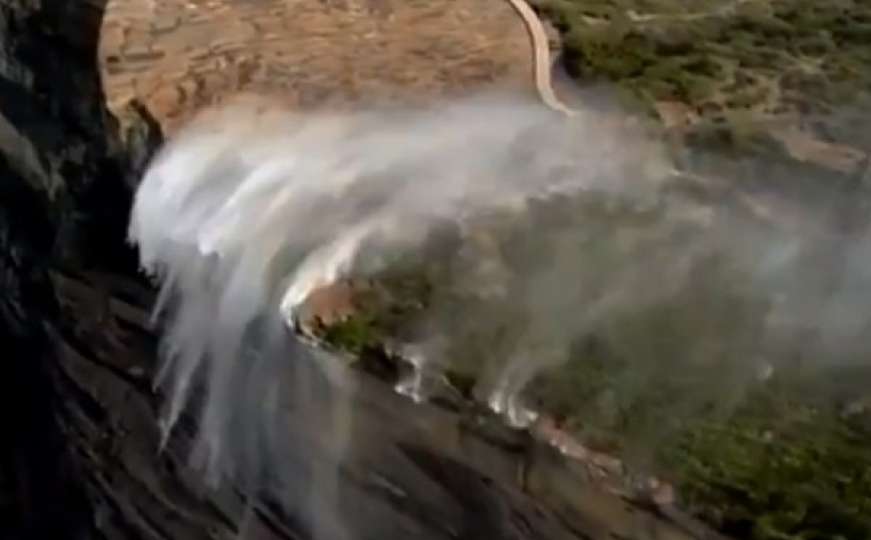 Neobičan fenomen: Vodopad ide na gore, evo kako je to moguće  