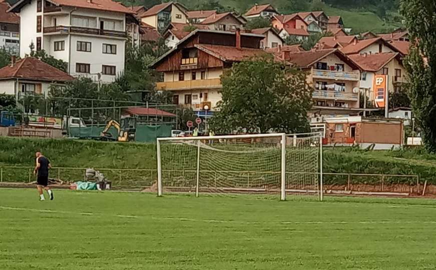 Polemika na društvenim mrežama: Da li je kriva konstrukcija gola na stadionu u BiH?