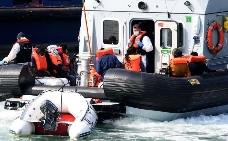 Najmanje 45 afričkih migranata poginulo u brodolomu u Sredozemnom moru