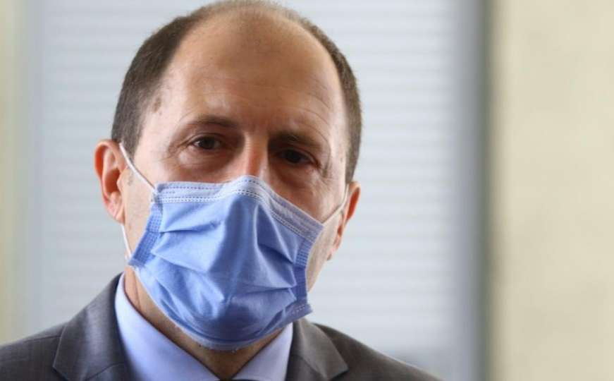 Nenadić: Morat ću donijeti odluku o privremenom imenovanju ministra zdravstva