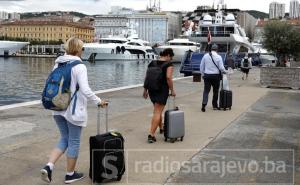 Hrvatska je i zvanično na "crvenoj listi": Evo kad se Slovenci moraju vratiti kući