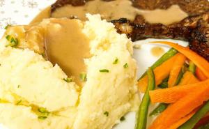 Tajna je u jednom sastojku: Evo kako napraviti najbolji pire krompir 