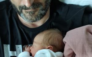Emir Suljagić postao otac: Dugo smo se čekali nas dvoje