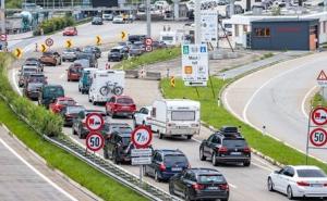 Na Karavankama se čeka 12 sati: Haos na ulazu u Austriju iz pravca Slovenije