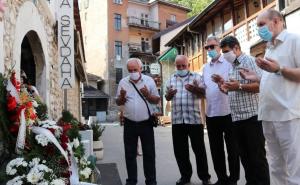 Zločin u srcu Sarajeva: Obilježena 28. godišnjica stradanja civila na Baščaršiji