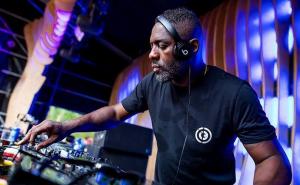 Saronde feat. Idd Aziz - Firewood