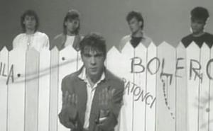 "Ponesi me u zemlju galebova, povedi me u jedan novi dan..." i Bolero