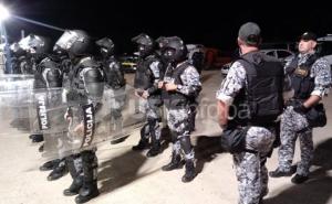 Migranti kamenjem gađali policiju u kampu Lipa, specijalci na terenu, čuli se i pucnji