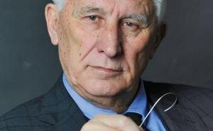 Srpski akademik: Posljednji je čas da se bez krvi promijeni vlast u Crnoj Gori