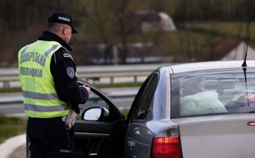 Detalji sa suđenja policijacima u Srbiji: Danas je pazar bio 92 eura i 500 KM