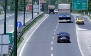 Obustave saobraćaja na više cesta u BiH