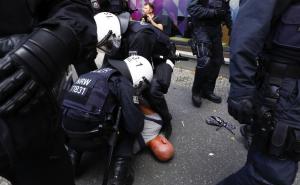 Drama na protestima u Berlinu: Policija bacila suzavac, ima uhapšenih