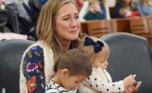 Posvojila dječaka, a zatim djevojčicu pa otkrila da su biološki brat i sestra