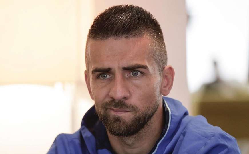 Vedad Ibišević kompletnu platu u Schalkeu donira u humanitarne svrhe