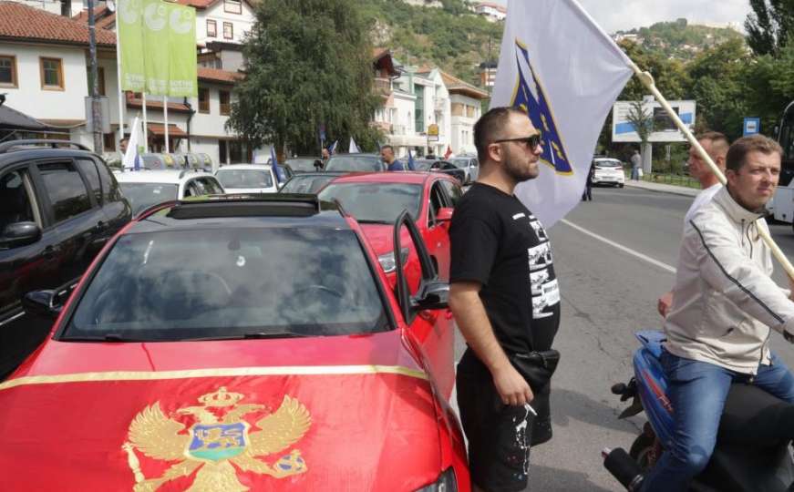 Kolona podrške crnogorskim Bošnjacima krenula s Bentbaše 