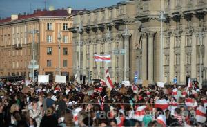 Protesti u Minsku: Hiljade ljudi na ulicama, krenuli ka rezidenciji Lukašenka